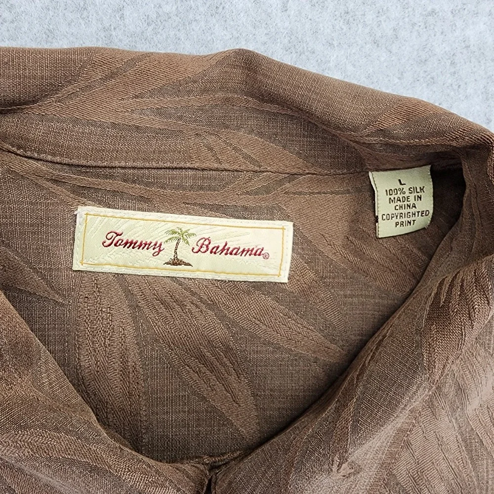 Tommy Bahama Men's L Silk Brown‎ Tropical Short Sleeve Button Front Shirt